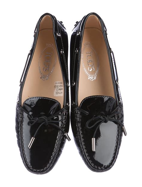 Patent leather loafers 